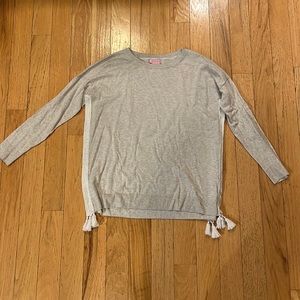 Lilly Pulitzer Lightweight Sweater in Gray, Size M